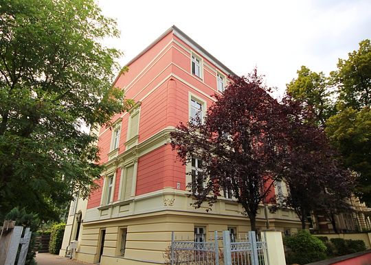 Appartement mit Gewölbedecke, EBK, Terrasse, Stellplatz in